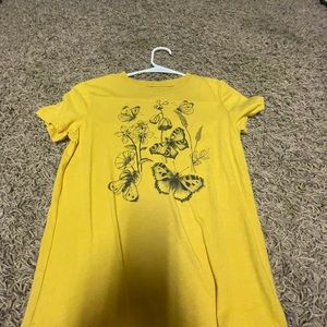 Girls Aeropostale T-shirt butterflies